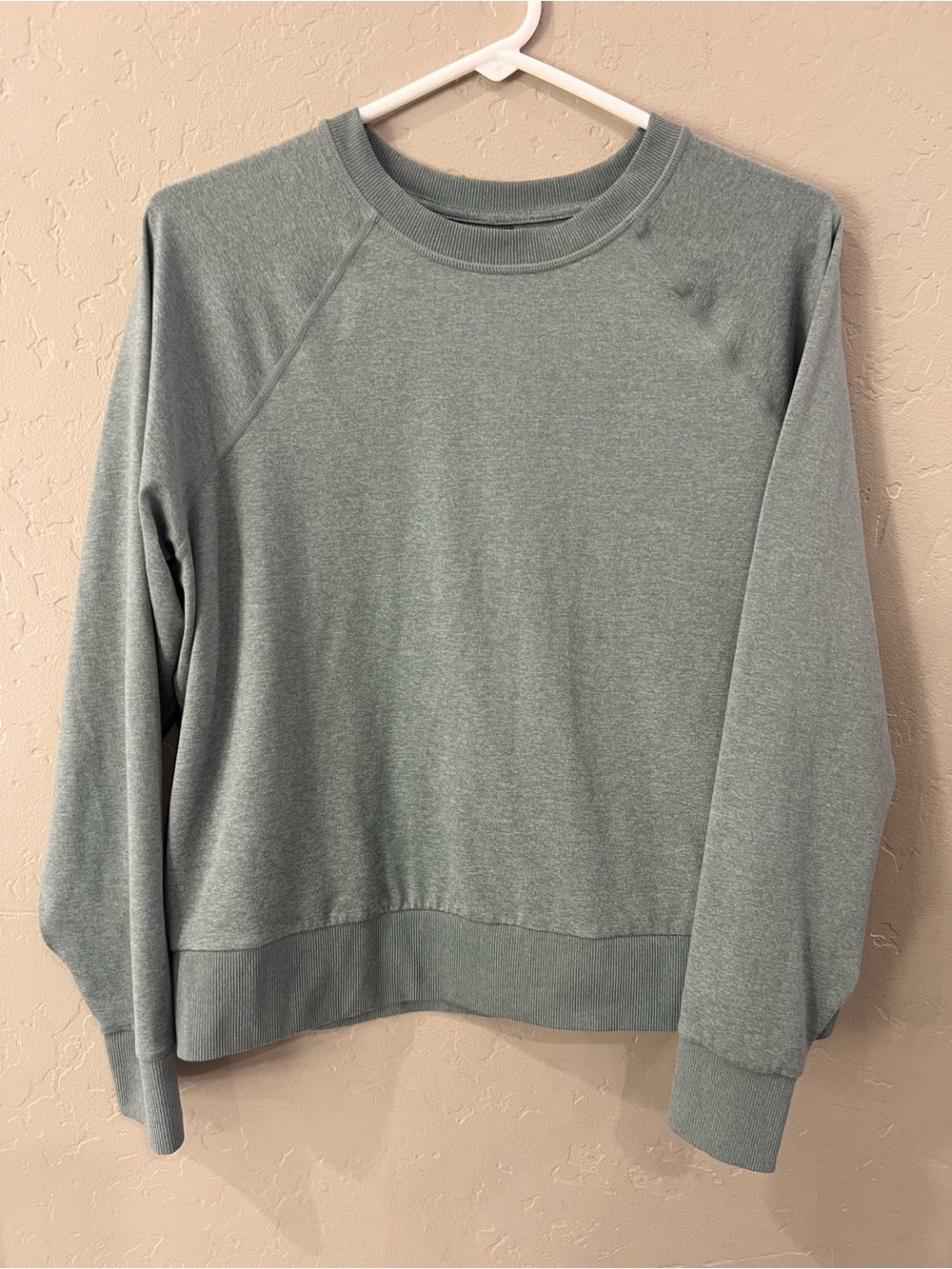 Vuori Halo Crewneck Sweatshirt
Size Small | Stormy Heather Green - Picture 2 of 7